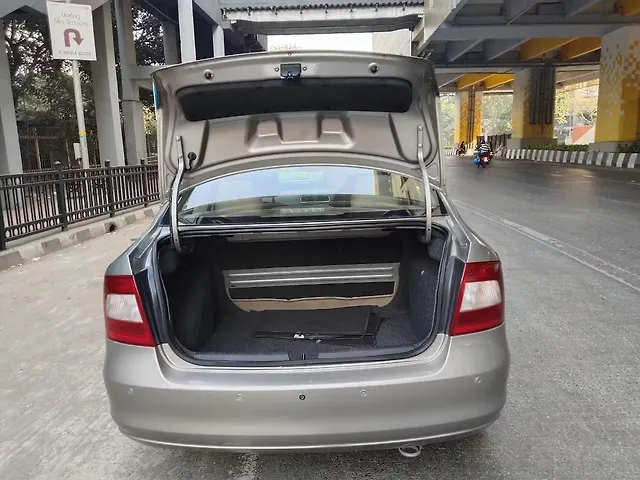 Used Skoda Rapid Ambition 1.5 TDI AT in Mumbai