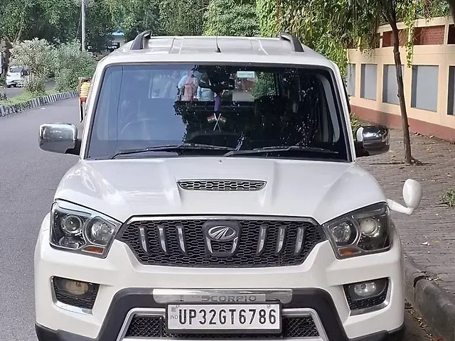 Used 2015 Mahindra Scorpio in Lucknow