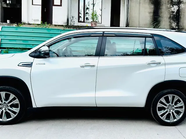 Used Toyota Innova Hycross ZX (O) Hybrid (Electric + Petrol) Automatic (e-CVT) 7 STR in Agra Used Toyota Innova Hycross ZX (O) Hybrid (Electric + Petrol) Automatic (e-CVT) 7 STR in Agra