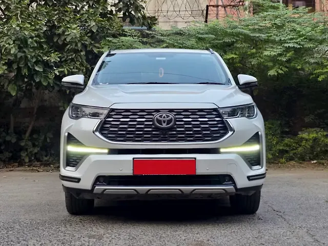 Used 2024 Toyota Innova Hycross in Delhi
