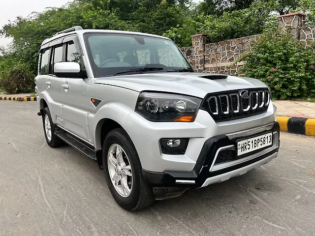 Used 2017 Mahindra Scorpio in Delhi