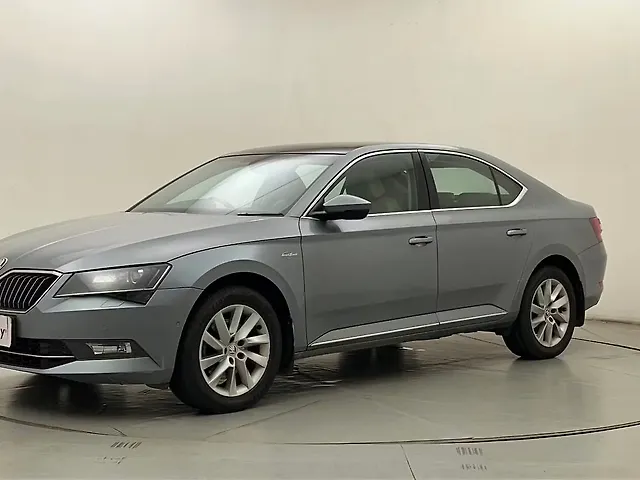 Used 2018 Skoda Superb in Thane