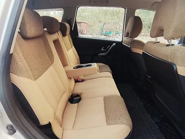Used Mahindra XUV500 W7 [2018-2020] in Agra