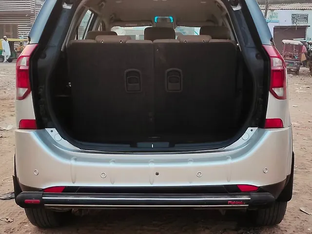 Used Mahindra XUV500 W7 [2018-2020] in Agra