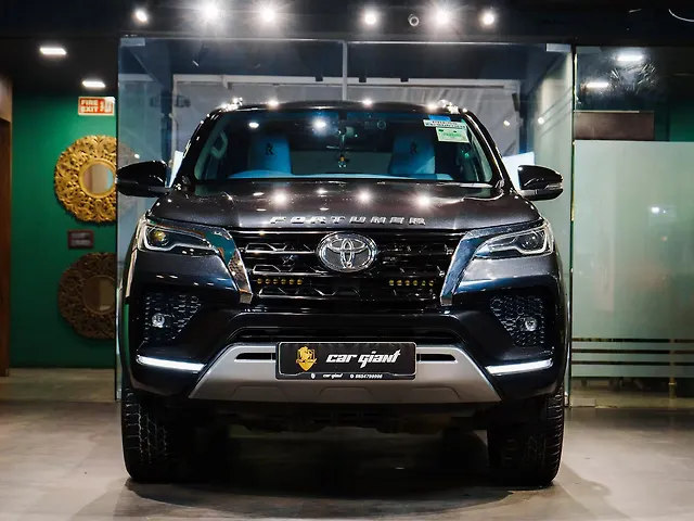 Used 2021 Toyota Fortuner in Delhi