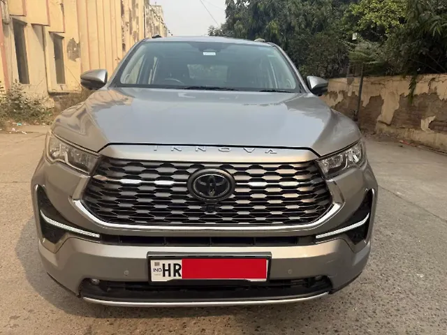 Used 2024 Toyota Innova Hycross in Delhi