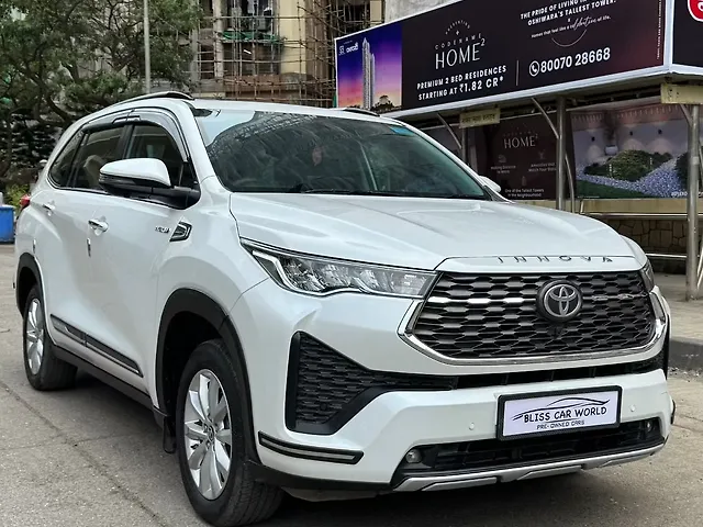 Used 2024 Toyota Innova Hyrcross in Mumbai Used 2024 Toyota Innova Hyrcross in Mumbai