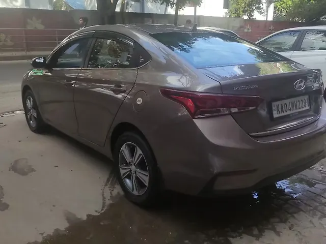 Used Hyundai Verna [2017-2020] SX 1.6 CRDi in Bangalore