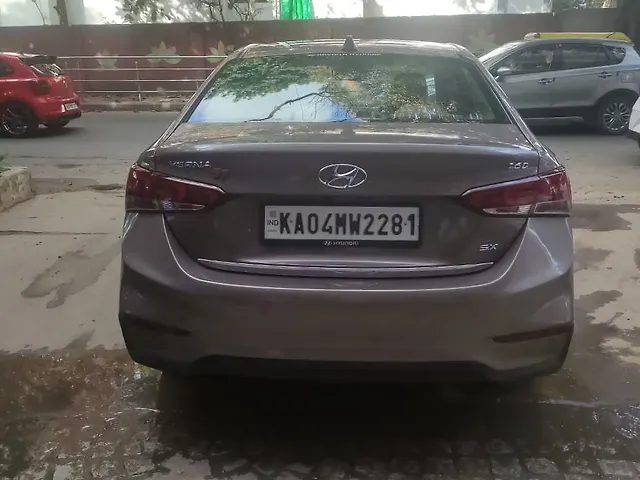 Used Hyundai Verna [2017-2020] SX 1.6 CRDi in Bangalore