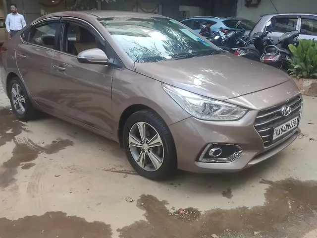 Used Hyundai Verna [2017-2020] SX 1.6 CRDi in Bangalore