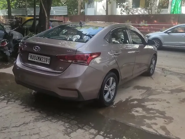 Used Hyundai Verna [2017-2020] SX 1.6 CRDi in Bangalore