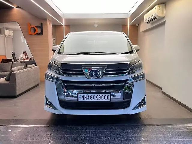 Used 2023 Toyota Vellfire in Mumbai