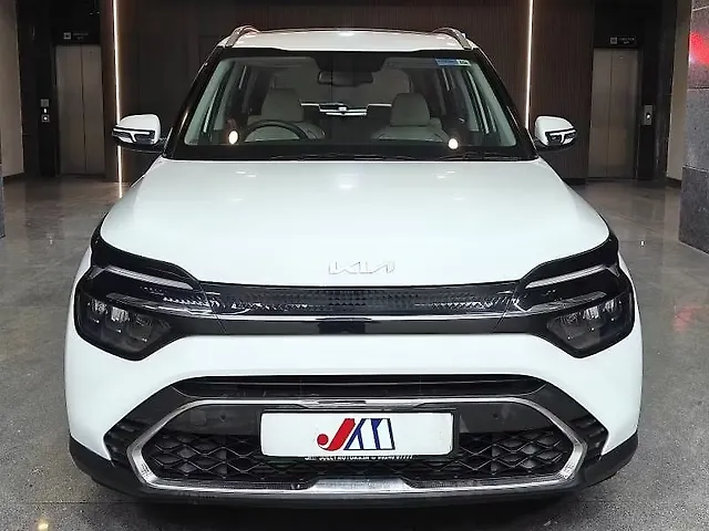 Used 2023 Kia Carens in Ahmedabad