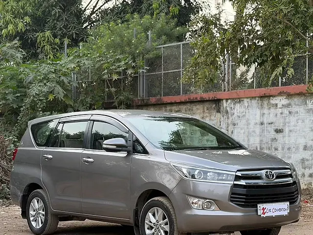 Used Toyota Innova Crysta [2016-2020] 2.4 V Diesel in Mumbai
