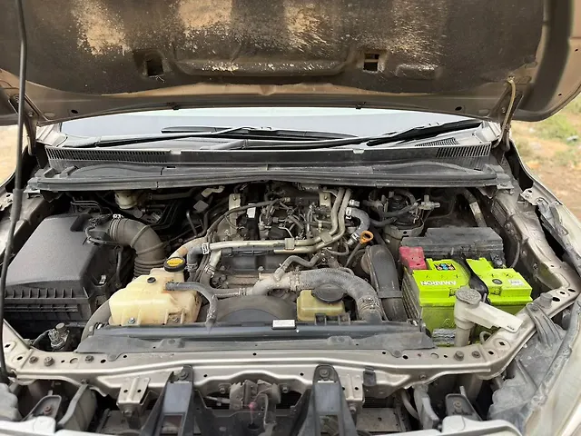 Used Toyota Innova Crysta [2016-2020] 2.4 V Diesel in Mumbai