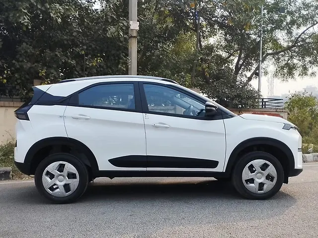 Used Tata Nexon Pure Plus 1.2 Petrol 6MT in Delhi
