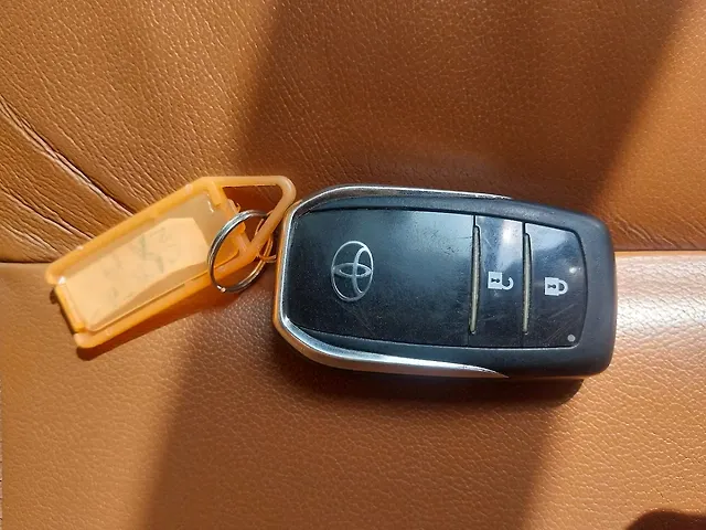 Used Toyota Innova Crysta [2016-2020] 2.8 ZX AT 7 STR [2016-2020] in Mumbai