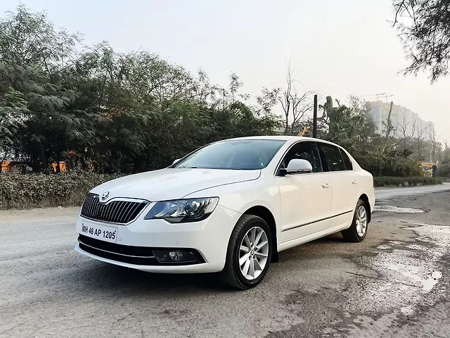 Used 2015 Skoda Superb in Mumbai