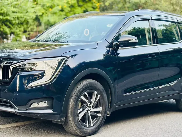 Used Mahindra Old Generation XUV700 AX 5 Petrol MT 5 STR [2021] in Delhi