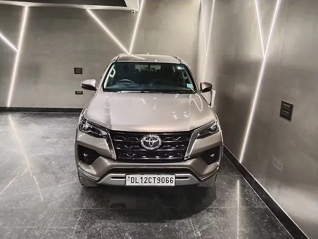 Used 2021 Toyota Fortuner in Delhi