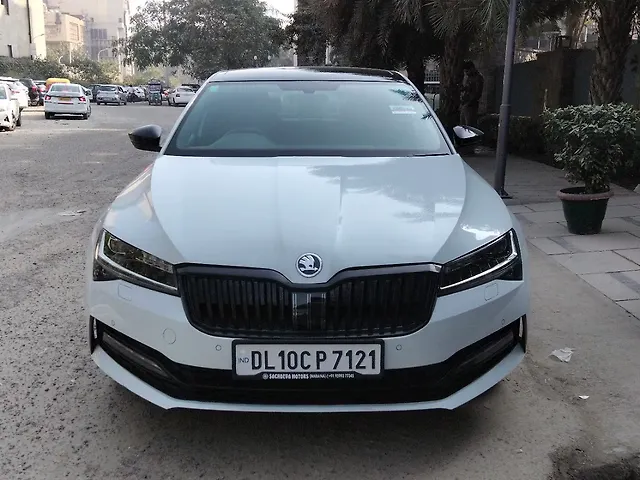 Used 2021 Skoda Superb in Delhi
