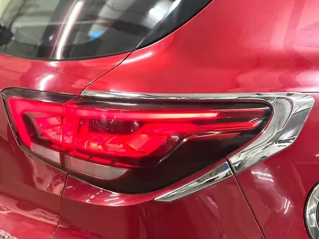 Used MG Astor Savvy 1.5 CVT S Red [2021-2023] in Mumbai