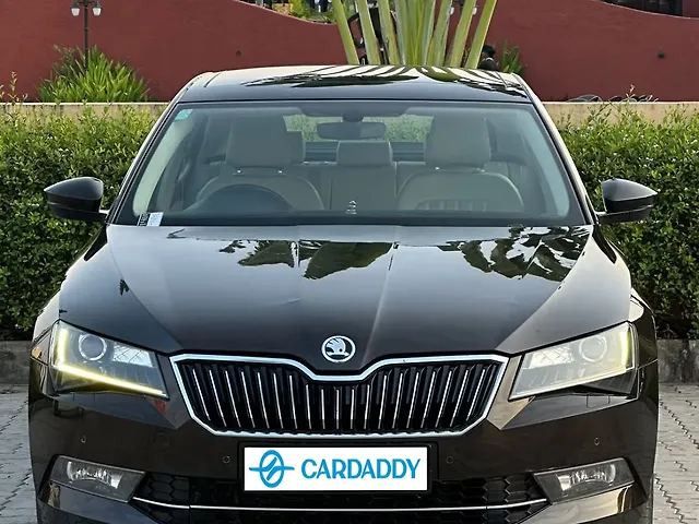 Used 2016 Skoda Superb in Surat