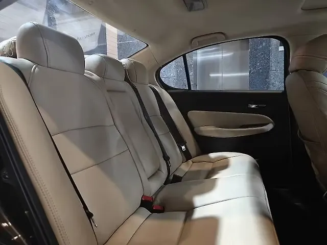 Used Honda City 4th Generation VX CVT Petrol in Ahmedabad