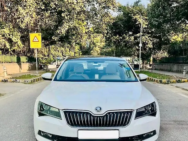 Used 2017 Skoda Superb in Delhi