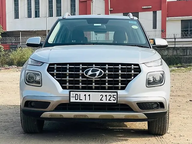 Used 2020 Hyundai Venue in Delhi