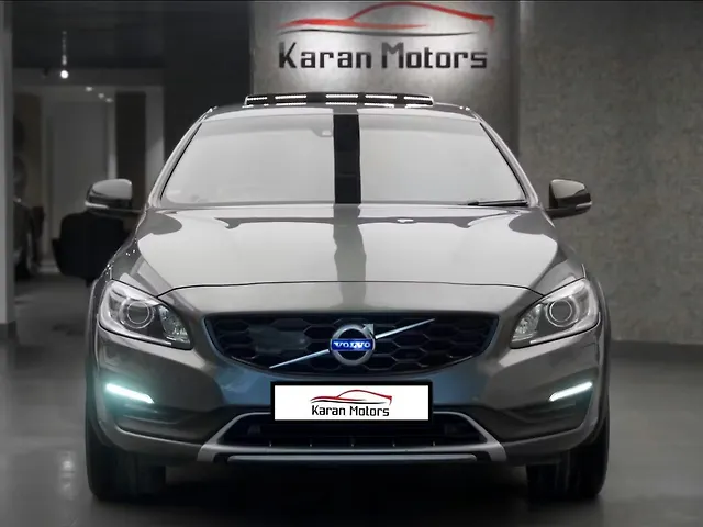 Used 2017 Volvo S60 in Delhi