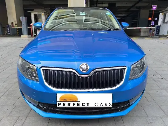 Used 2016 Skoda Octavia in Mumbai