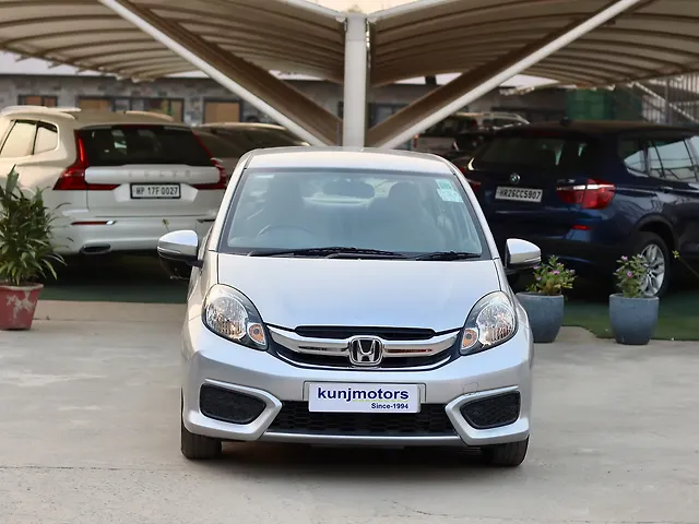 Used 2017 Honda Amaze in Delhi