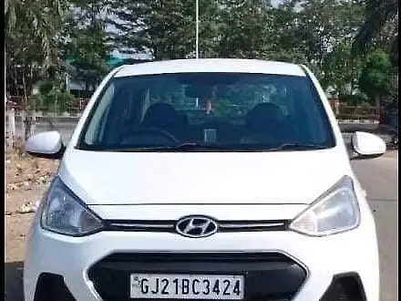 Used 2017 Hyundai Xcent in Vapi