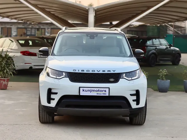 Used 2019 Land Rover Discovery in Delhi