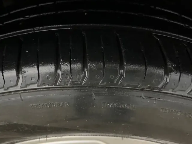 Used Ford EcoSport Titanium + 1.5L Ti-VCT AT [2019-2020] in Delhi