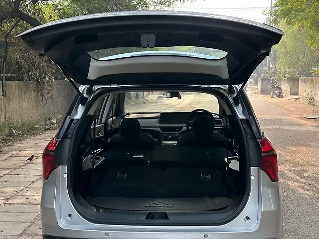 Used Mahindra Old Generation XUV700 AX5 2WD Petrol 2.0L Turbo Manual 7 STR in Delhi