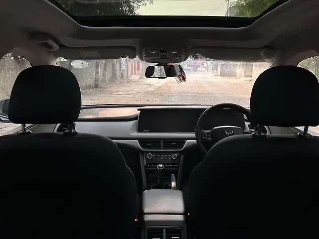 Used Mahindra Old Generation XUV700 AX5 2WD Petrol 2.0L Turbo Manual 7 STR in Delhi