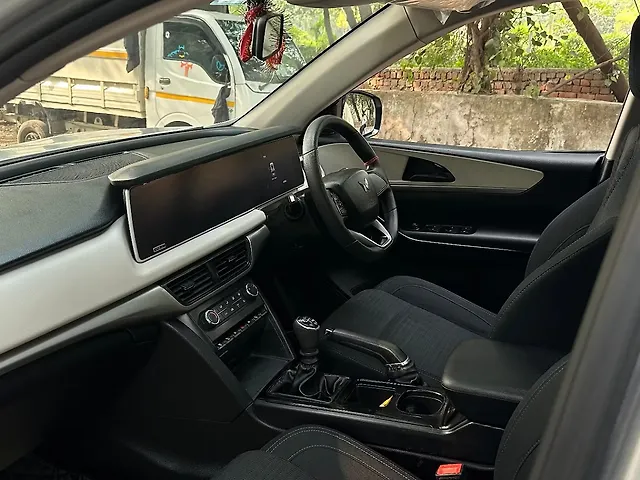 Used Mahindra Old Generation XUV700 AX5 2WD Petrol 2.0L Turbo Manual 7 STR in Delhi