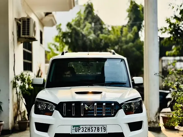 Used 2017 Mahindra Scorpio in Lucknow