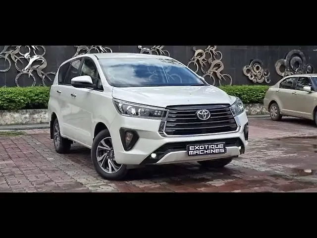 Used 2022 Toyota Innova Crysta in Lucknow Used 2022 Toyota Innova Crysta in Lucknow