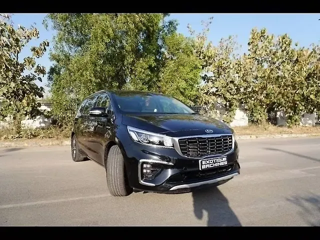 Used 2020 Kia Carnival in Lucknow