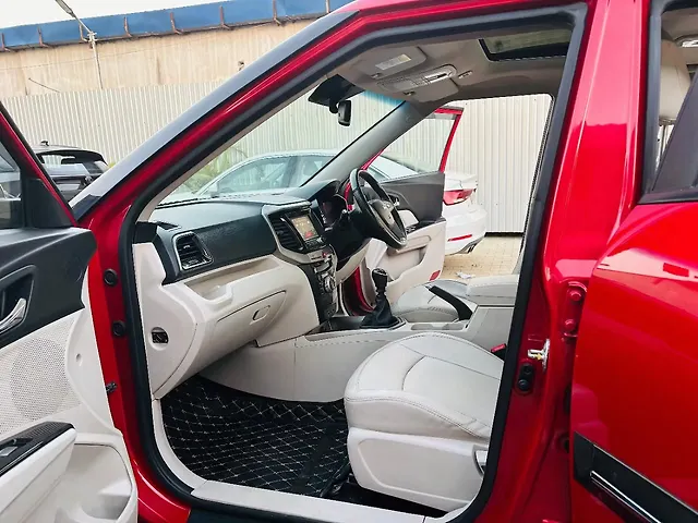 Used Mahindra XUV300 [2019-2024] W8 (O) 1.2 Petrol in Guwahati