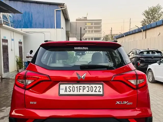 Used Mahindra XUV300 [2019-2024] W8 (O) 1.2 Petrol in Guwahati