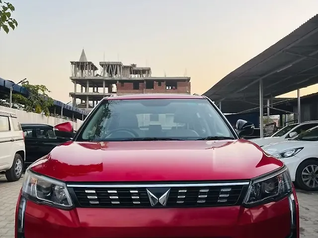 Used Mahindra XUV300 [2019-2024] W8 (O) 1.2 Petrol in Guwahati