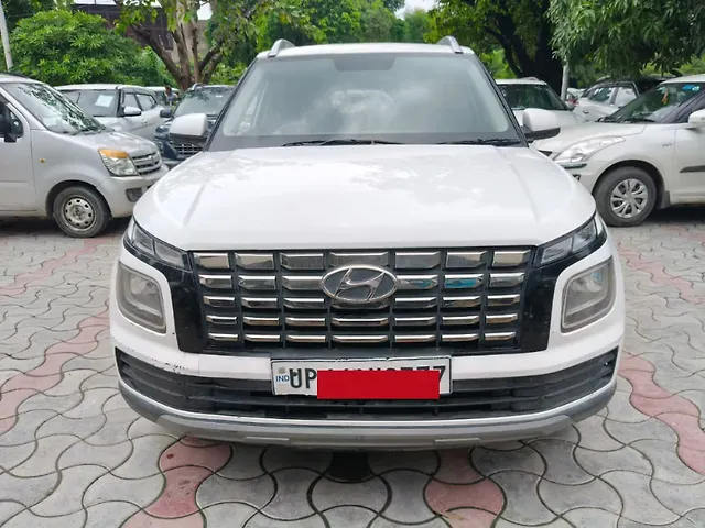 Used 2024 Hyundai Venue in Lucknow