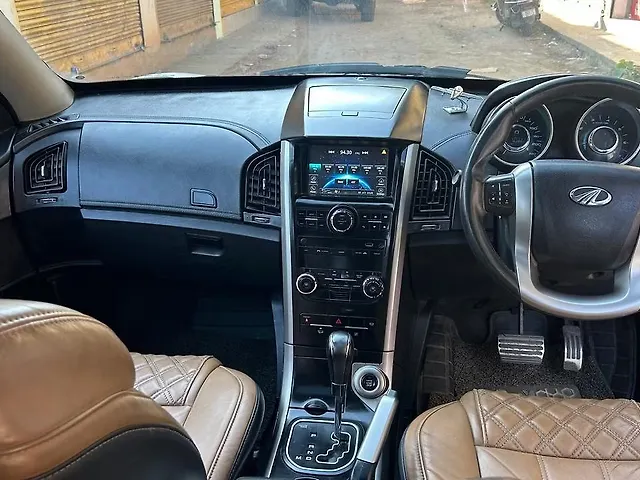 Used Mahindra XUV500 W11 [2018-2020] in Guwahati