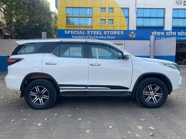 Used Toyota Fortuner [2016-2021] 2.8 4x2 AT in Pune