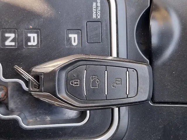 Used Mahindra XUV500 [2015-2018] W10 AT in Mumbai