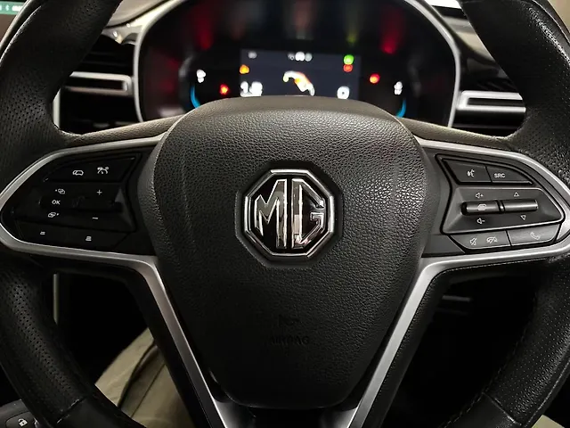 Used MG Hector [2023-2025] Savvy Pro 1.5 Turbo CVT Dual Tone in Kolkata